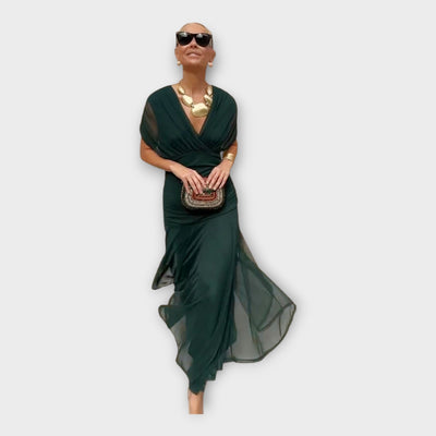 Zračna Haljina s Impresivnim Izrezom