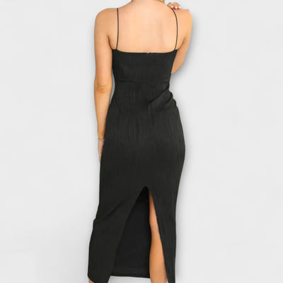 Elegantna duga haljina bez rukava